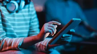 Free AI Tools You Gotta Try in 2025 (Yes, They’re Actually Free!)